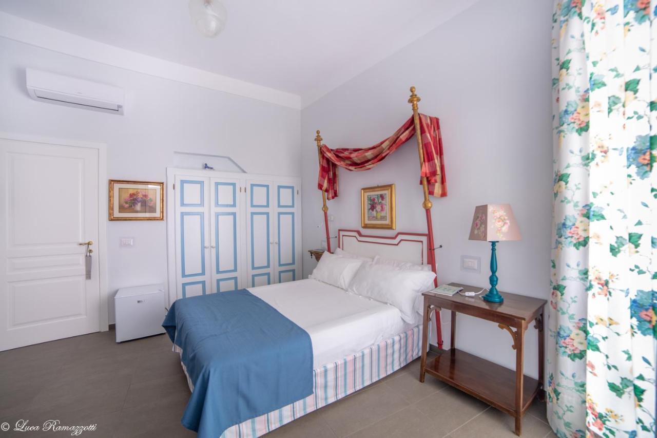 Janna 'E Mare Hotel Cagliari Buitenkant foto